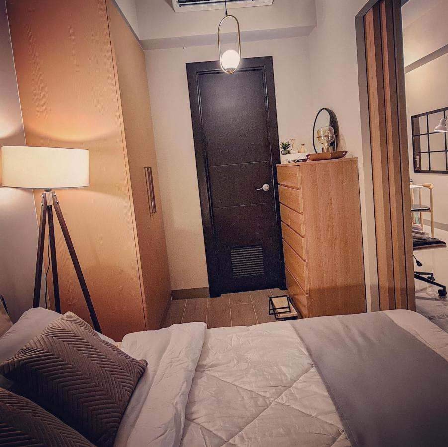 Luxe Bonifacio Global City Taguig Uptown Condo Hotel 1 Bedroom Suite Exterior foto