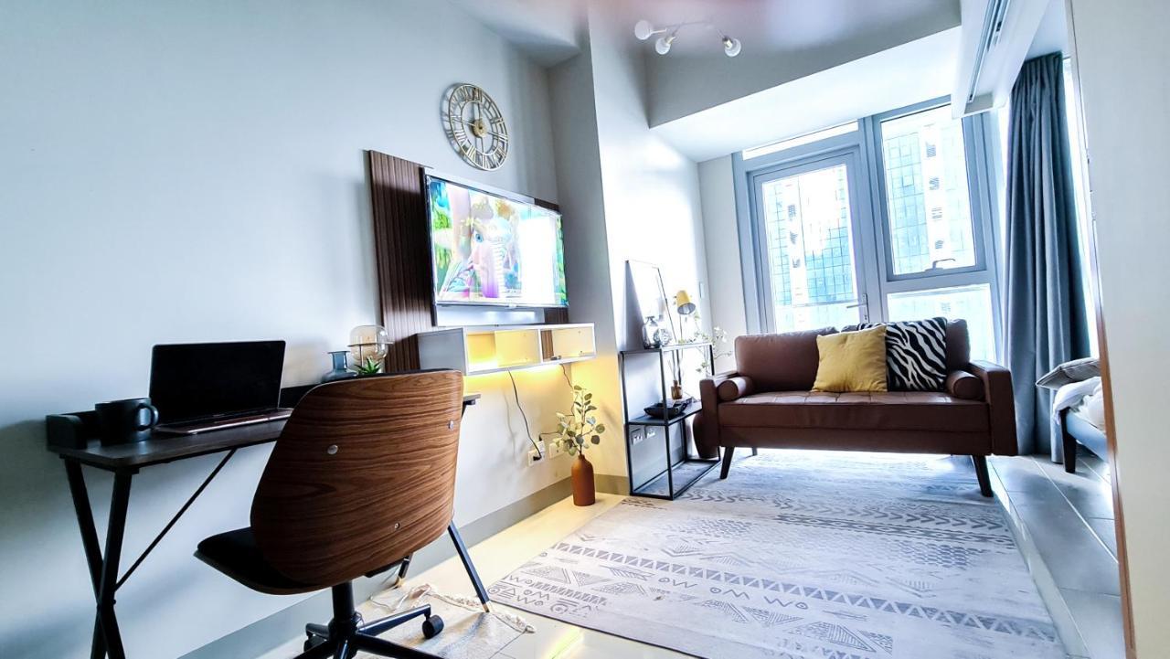 Luxe Bonifacio Global City Taguig Uptown Condo Hotel 1 Bedroom Suite Exterior foto